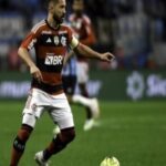 Bahia vence concorrência e encaminha contratação de Everton Ribeiro, diz site